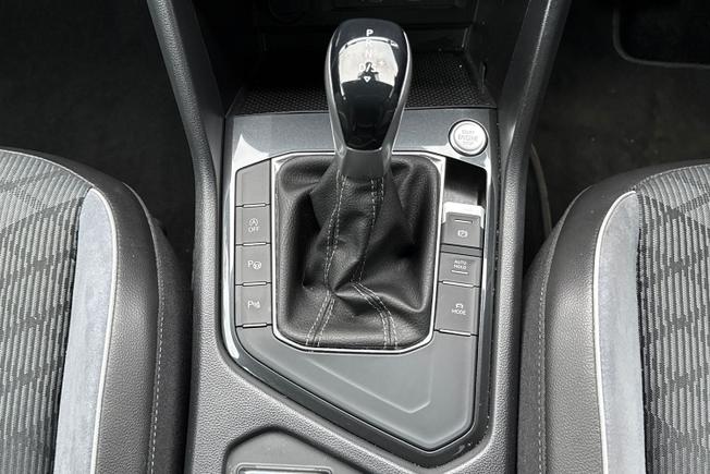 VOLKSWAGEN Tiguan Photo 24