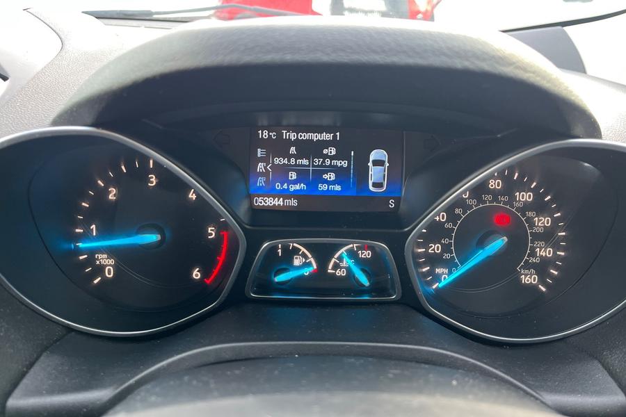 Ford KUGA Photo autoimg-96c3fba919cc5b1cb3e364badf1220faceeca372.jpg