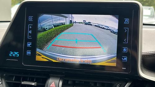 Toyota C-HR Photo autoimg-96c40d1578268c78950d4f0f3d1a63976ca4fb26.jpg