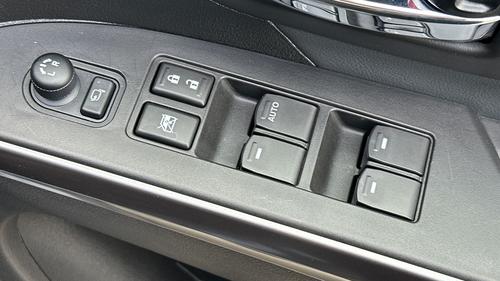 Suzuki S-CROSS Photo autoimg-96cbcf34907523c9dd527f5b730010fa22454298.jpg