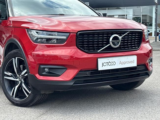 VOLVO Xc40 Photo 24
