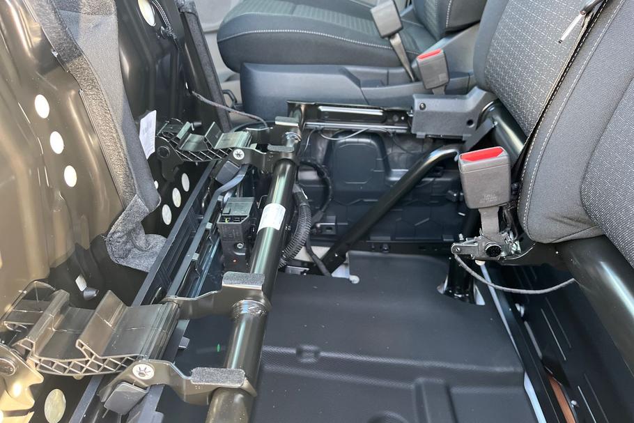 Used Ford E-TRANSIT CUSTOM HV75OYN 31