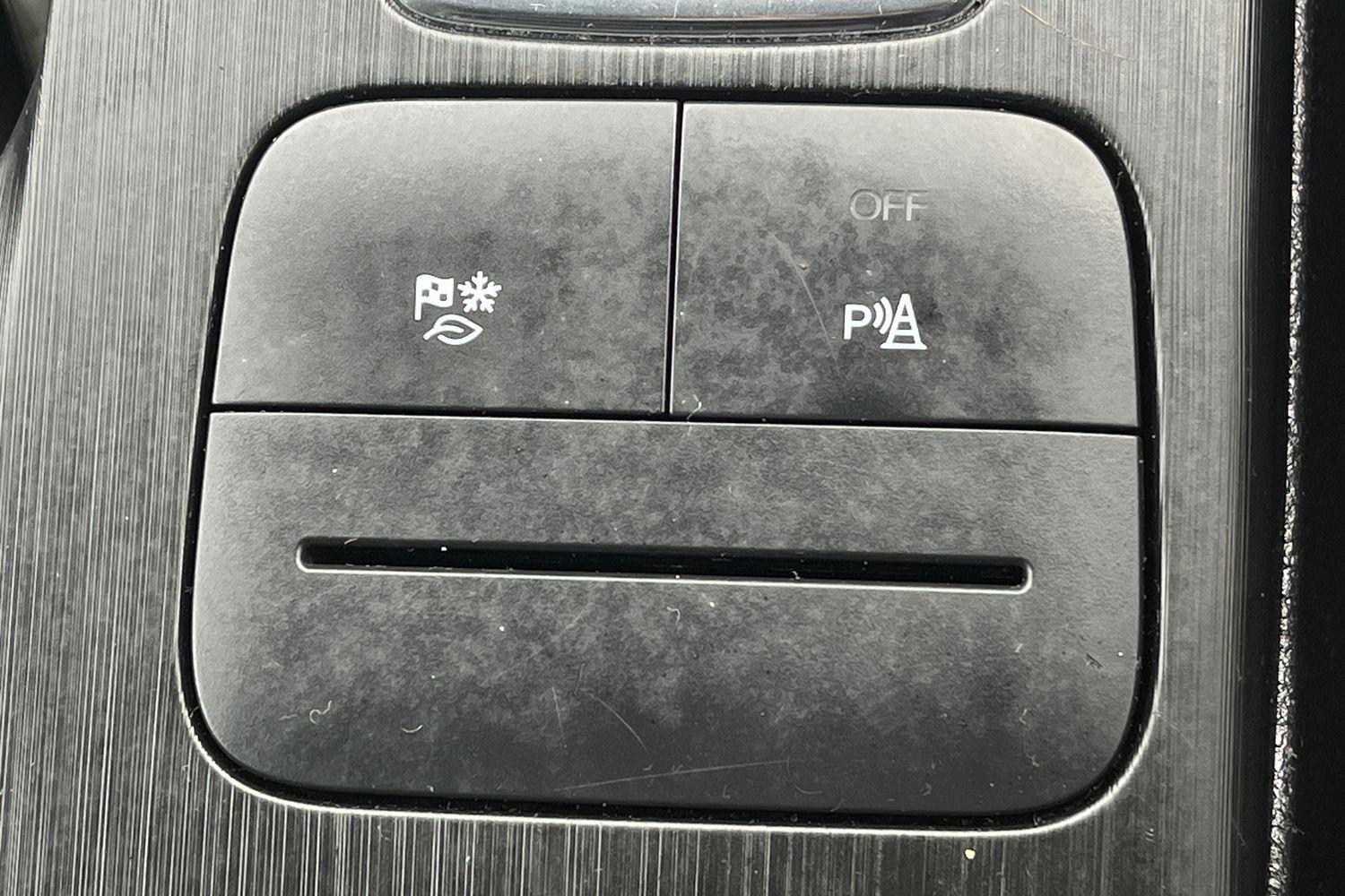 Ford KUGA Photo 28