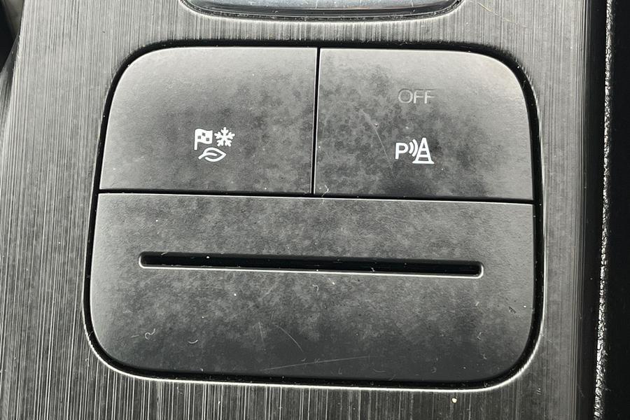 Ford KUGA Photo autoimg-96d5f12a8c482087de94f60db347e1dff1f5ad86.jpg