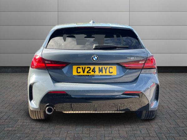 BMW 1 Series Photo autoimg-96da42d7dddb74ba67224c4f52496f67b1387576.jpg