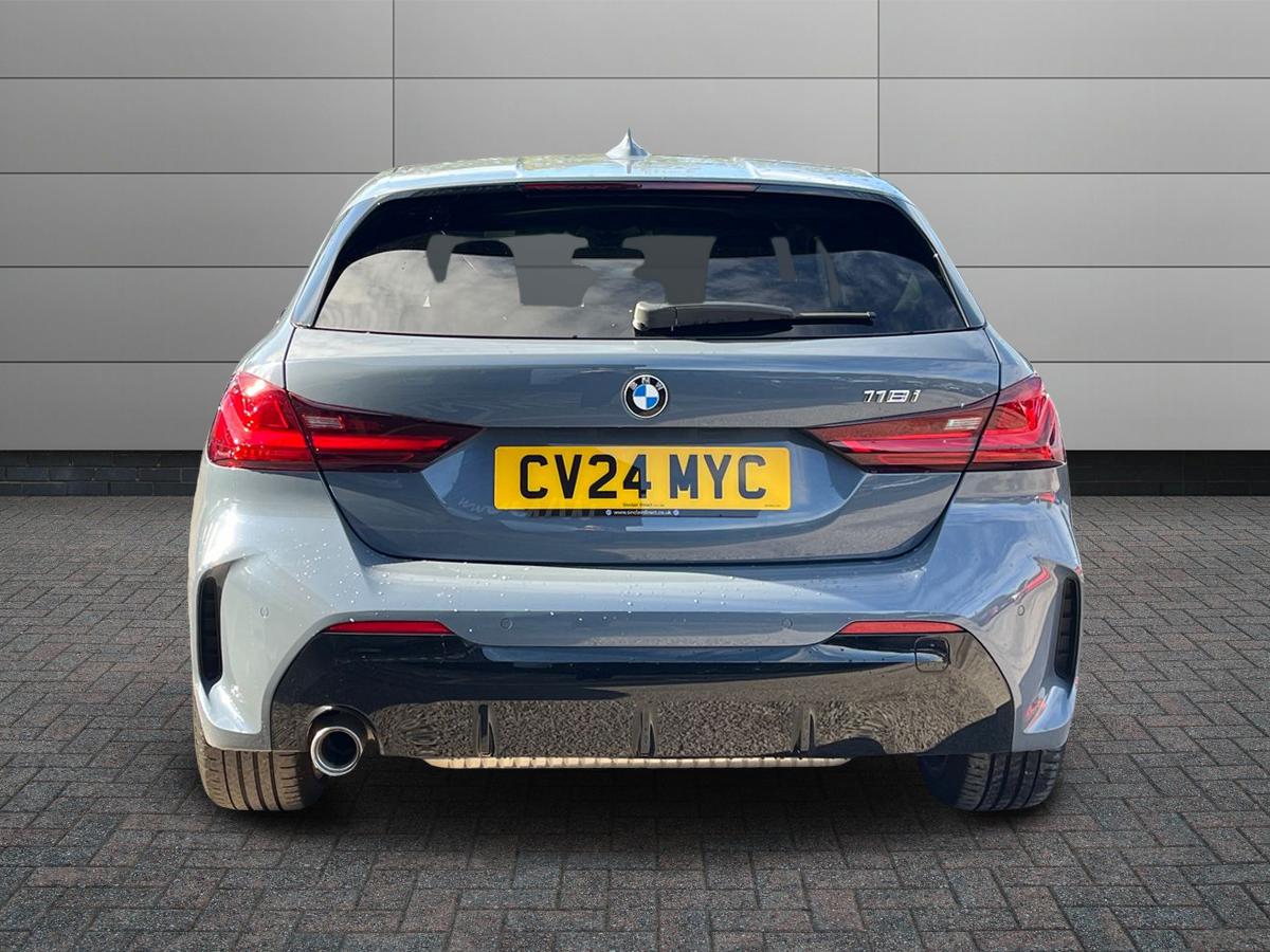 BMW 1 Series Photo 6