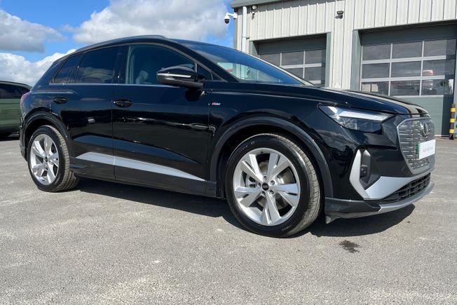 Audi Q4 e-tron Photo 24