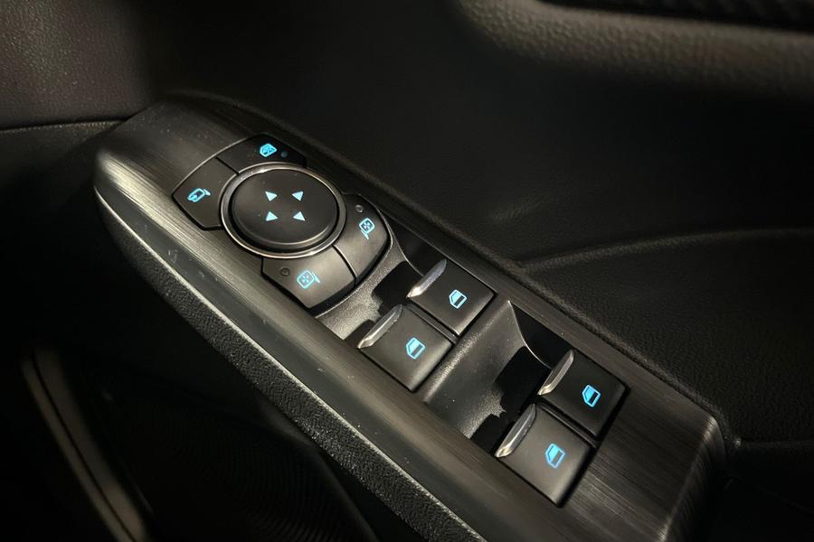 Ford KUGA Photo autoimg-96e0e733b17142f8932e75814bee2104448c4e73.jpg
