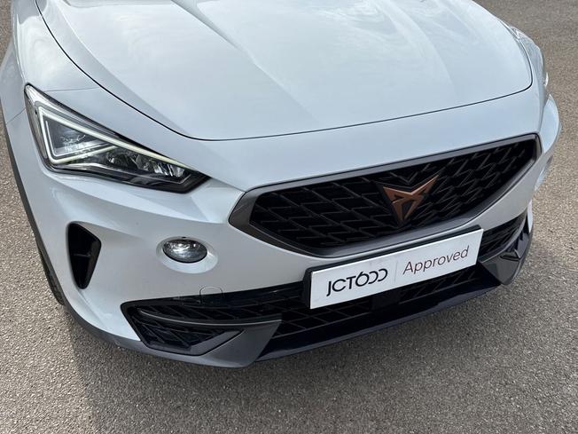 CUPRA Formentor Photo 30