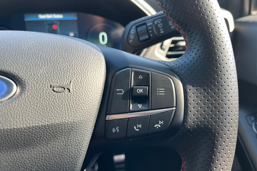 Ford Focus Photo autoimg-96f229e7e53d2228fe45373d20e0d2ca3a375b4b.jpg