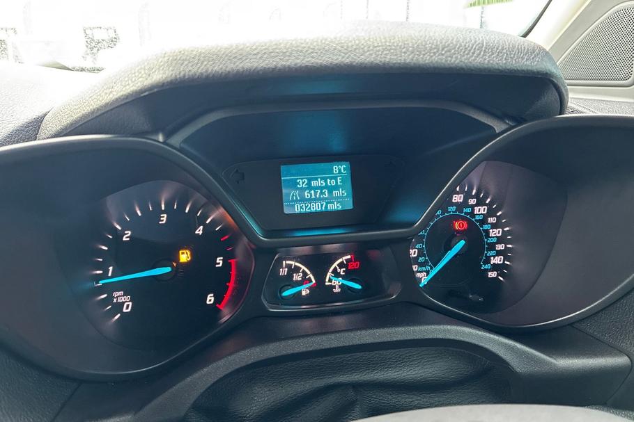 Used Ford Transit Connect YT67CBU 15