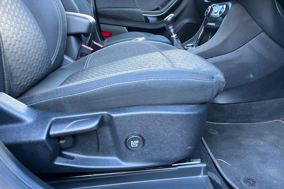 Used Ford PUMA LE69LNM 25