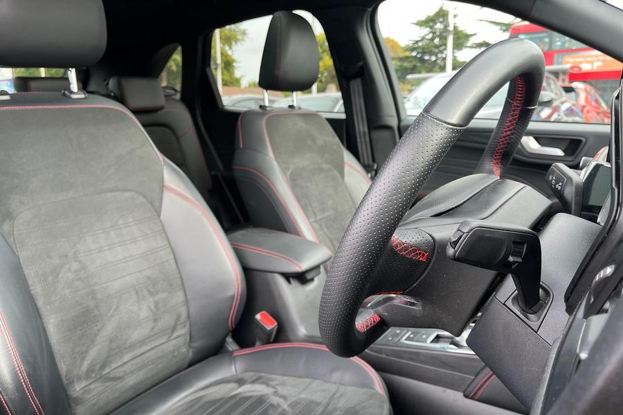 Ford KUGA Photo autoimg-96f3649b8b316b602d72f75ae1cd007ef00c5c09.jpg