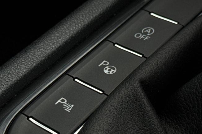 VOLKSWAGEN Tiguan Allspace Photo 23