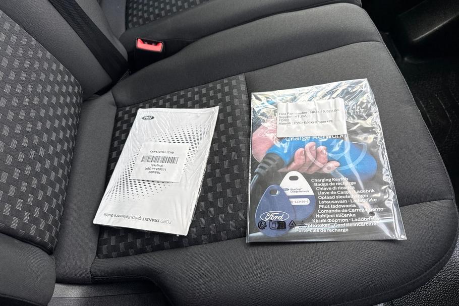 Used Ford E-TRANSIT YC75JMU 39