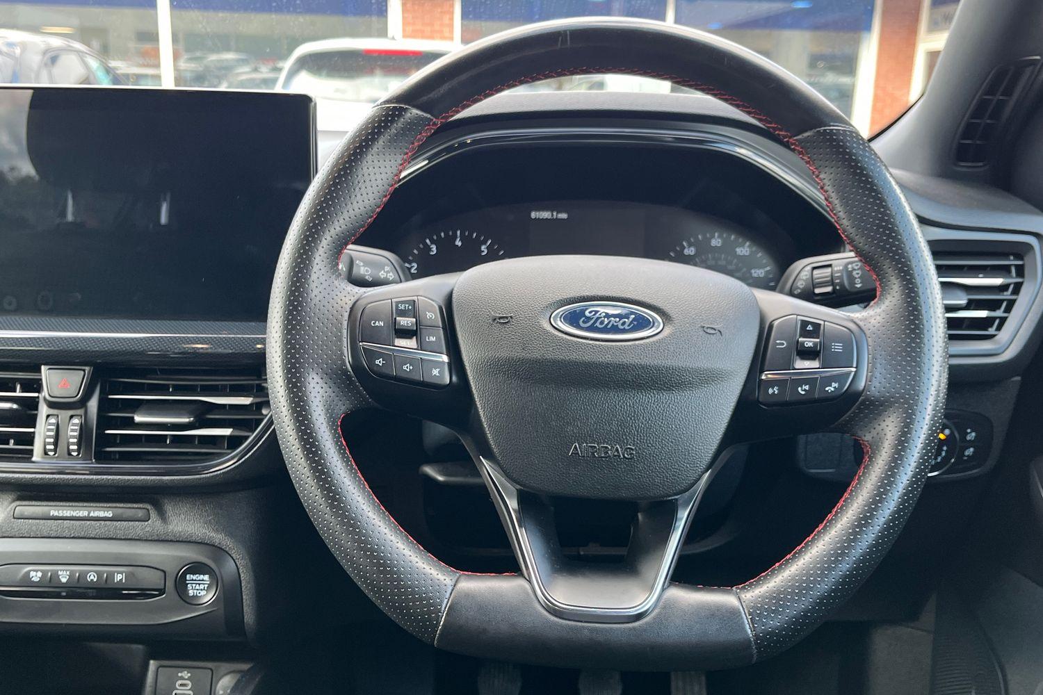 Ford Focus Photo 11