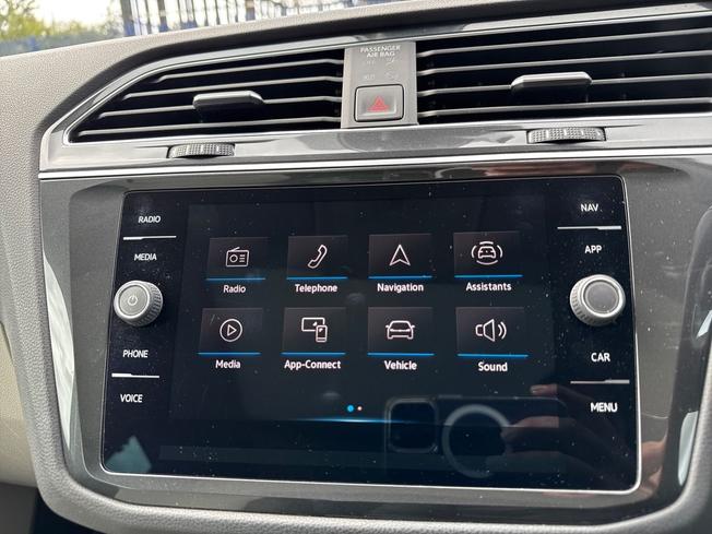 VOLKSWAGEN Tiguan Photo 36