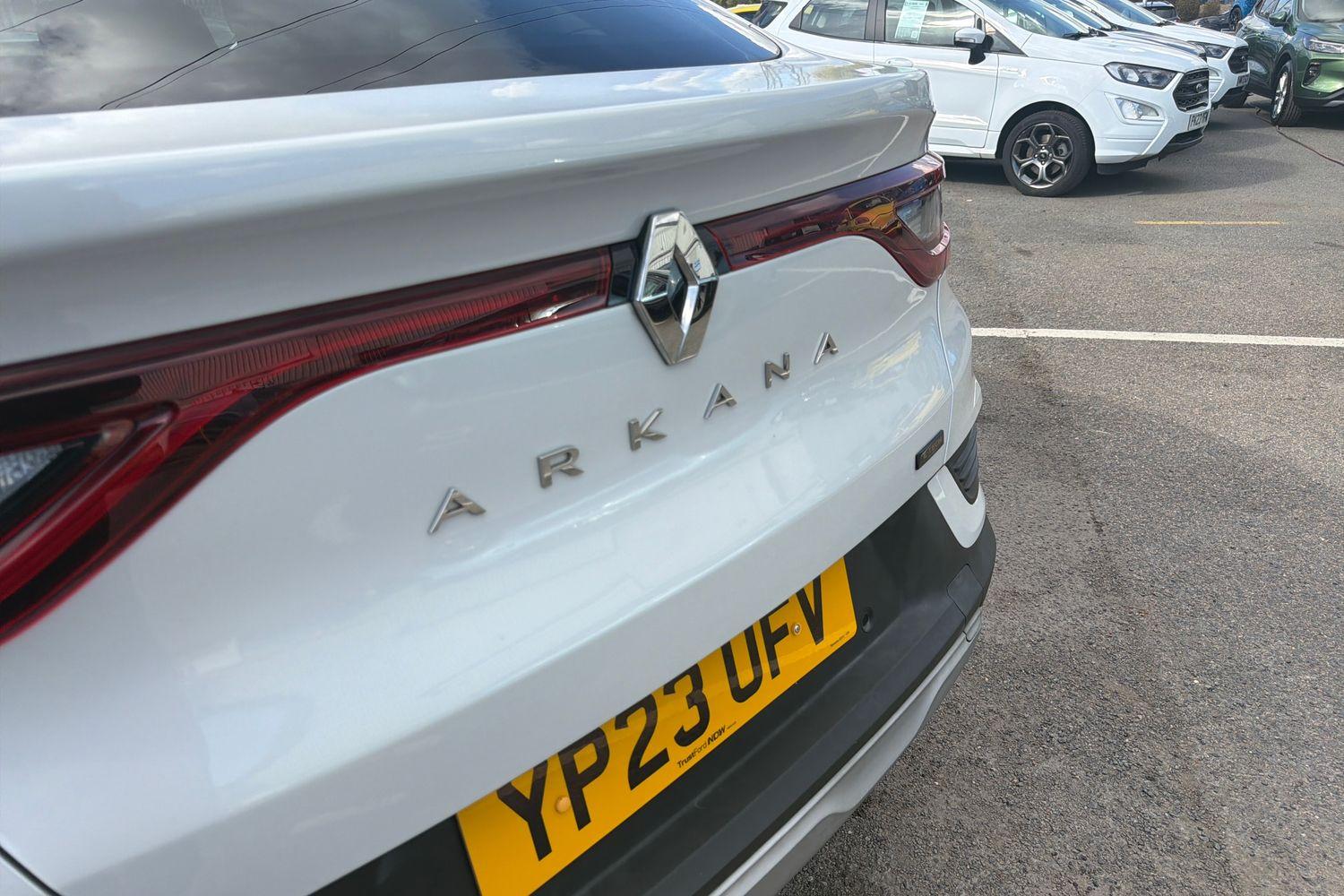 Renault ARKANA Photo 38