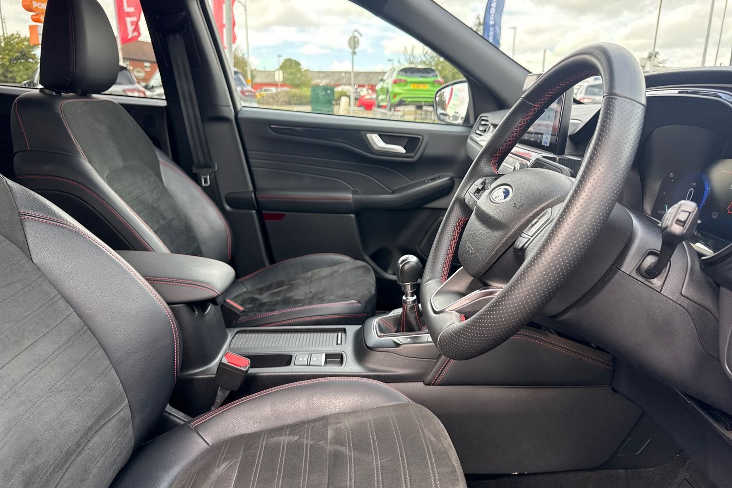 Ford KUGA Photo 16