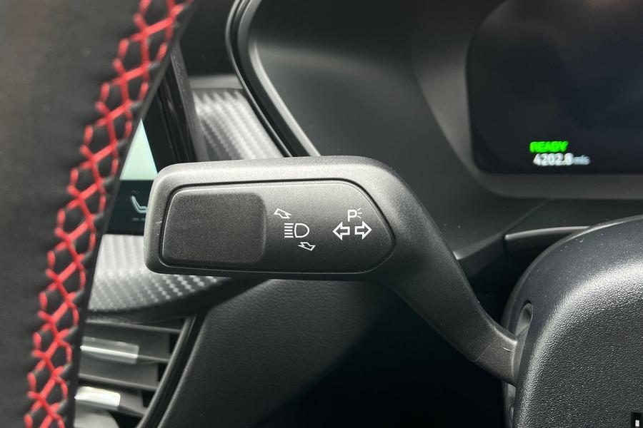 Ford Kuga Photo autoimg-9700cb2eb49a8d2a76392755330a3d6f37423446.jpg