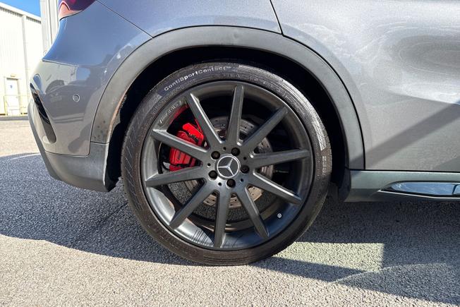MERCEDES-BENZ Gla Photo 22