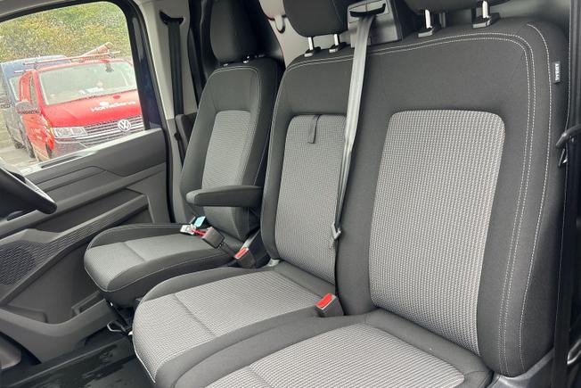 VOLKSWAGEN e-Transporter Photo 34