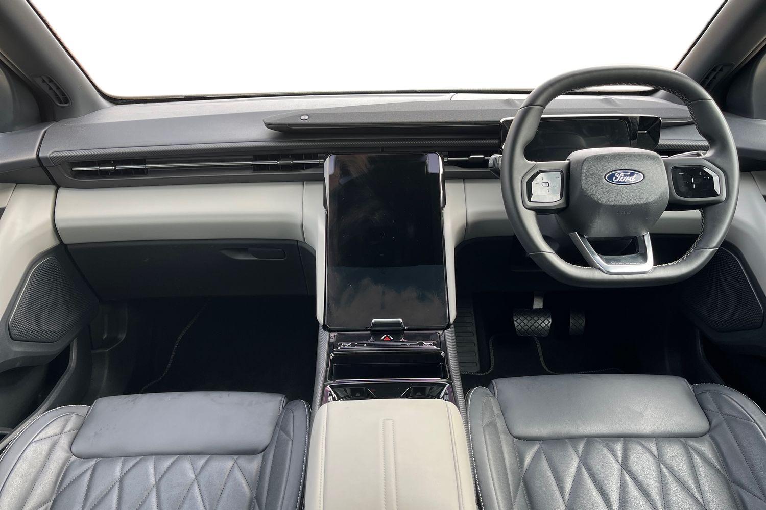 Ford Explorer Photo 9