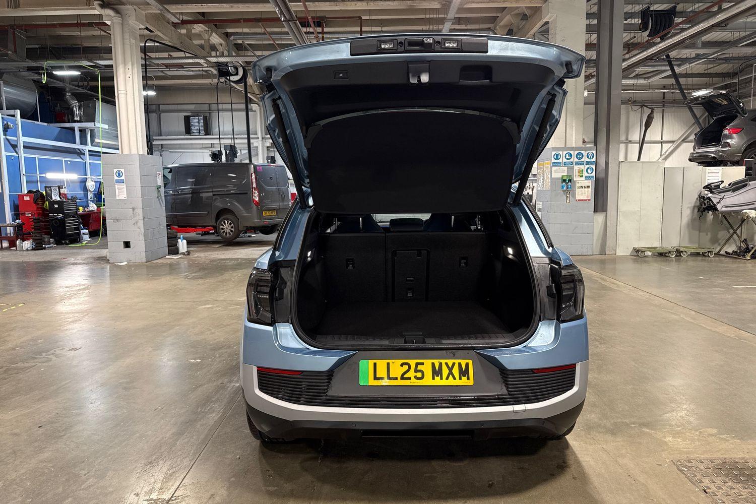 Ford Explorer Photo 20