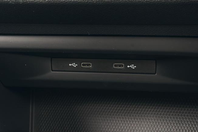 VOLKSWAGEN Golf Photo 36