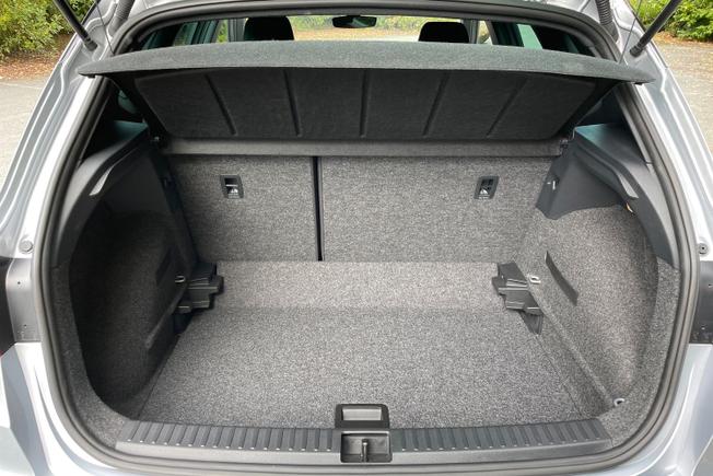 SEAT Arona Photo 12