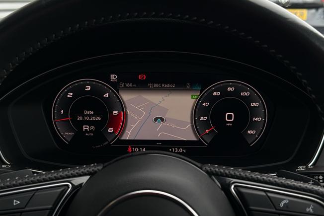 AUDI S4 Photo 25