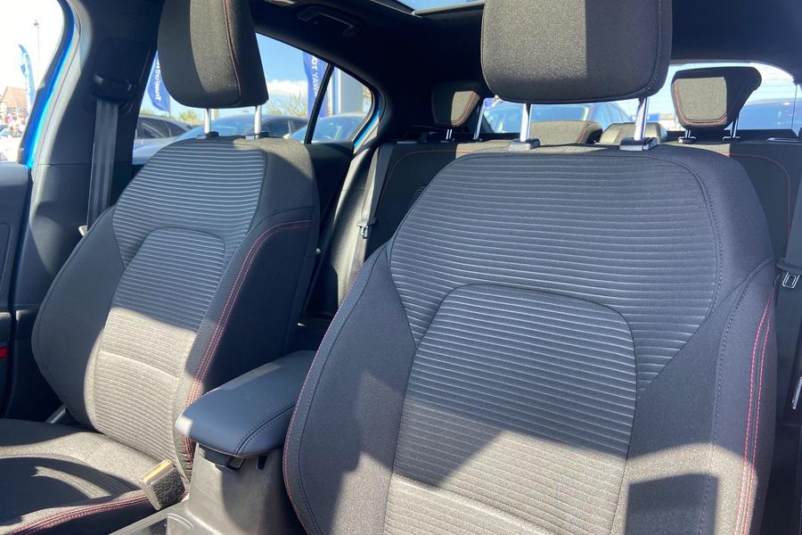 Ford FOCUS Photo autoimg-9715b7c21dcaf22095eace6a2e1bccb5d80c95b2.jpg