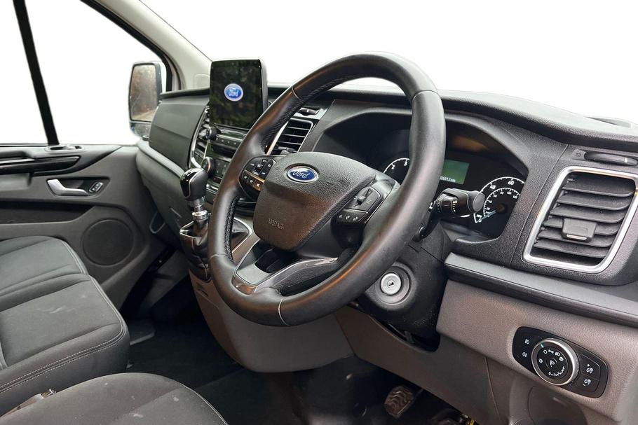 Used Ford TRANSIT CUSTOM LA72HMZ 13