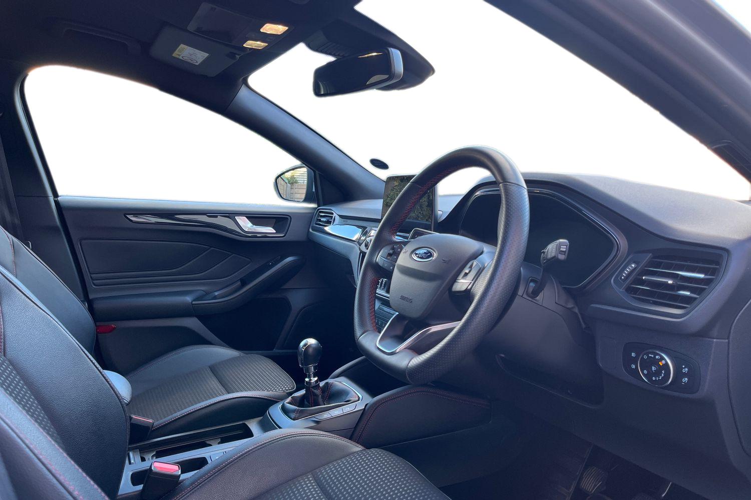 Ford FOCUS Photo 8