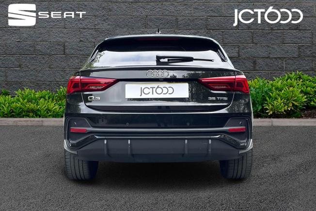 AUDI Q3 Photo 7