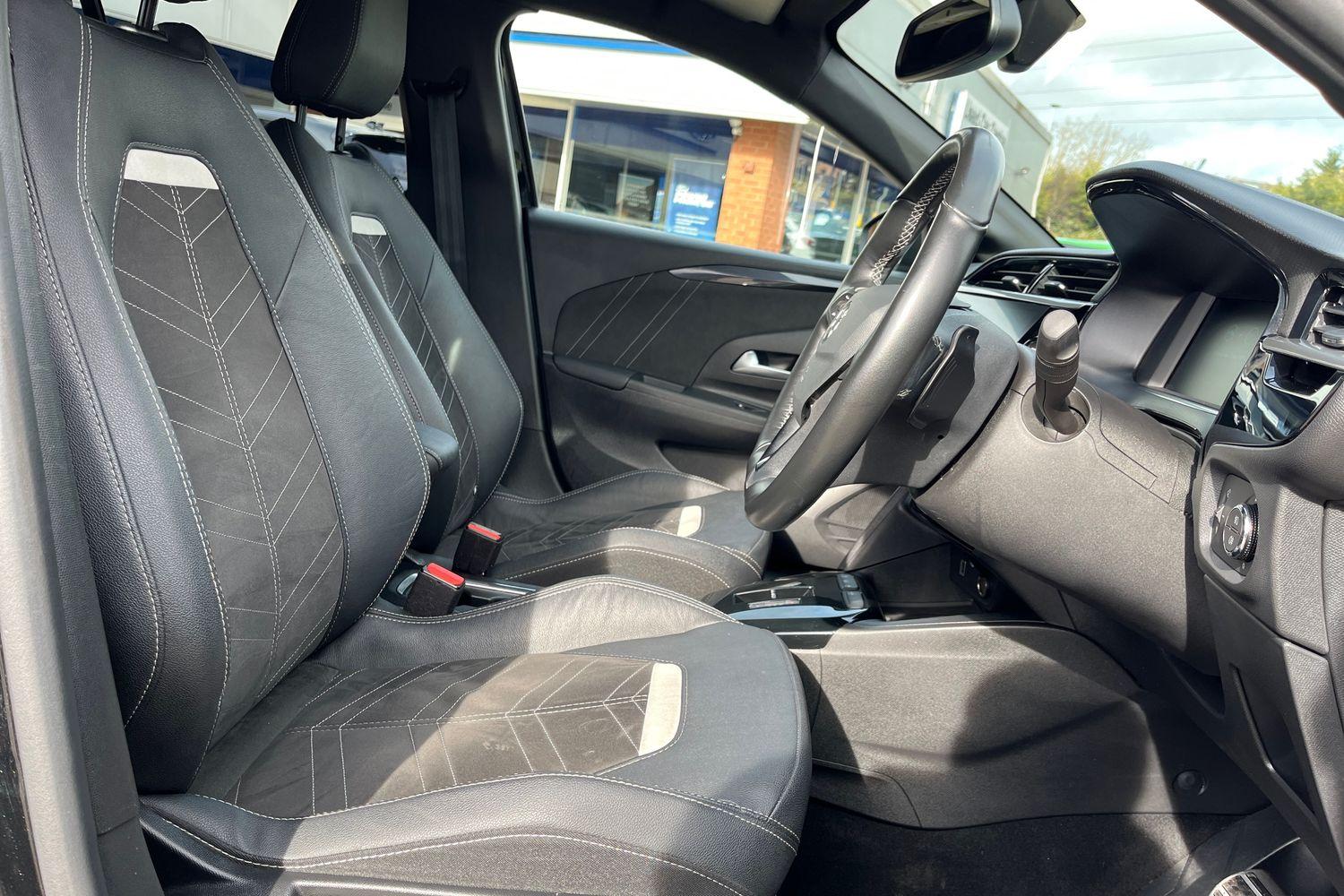 Vauxhall CORSA Photo 16