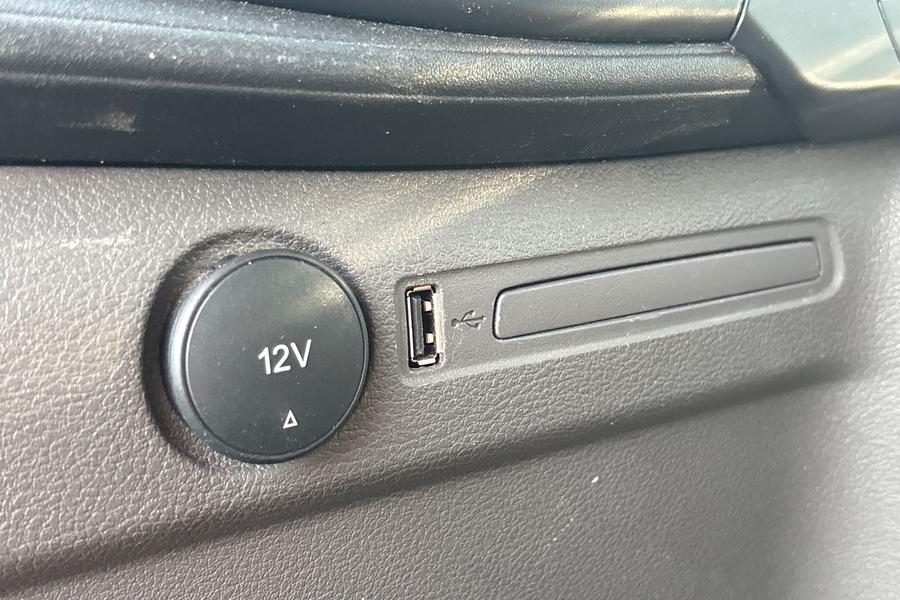 Ford TRANSIT Photo autoimg-9723044eb3a996139b932f09c37772d6668748e7.jpg