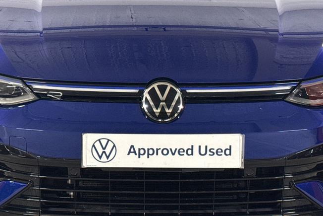 VOLKSWAGEN Golf Photo 39