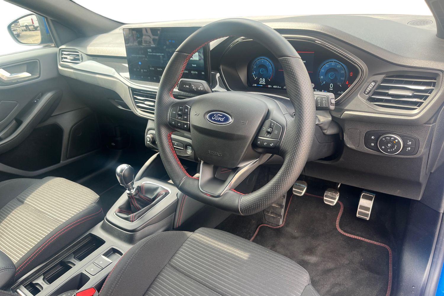 Ford Focus Photo 8