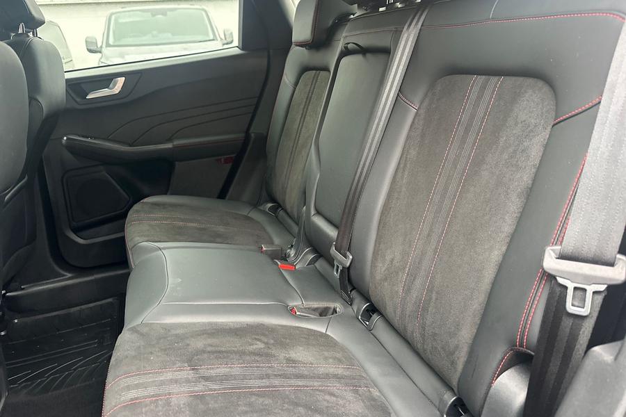 Ford Kuga Photo autoimg-9724fb851614572b728d82df71106c0f05156d74.jpg