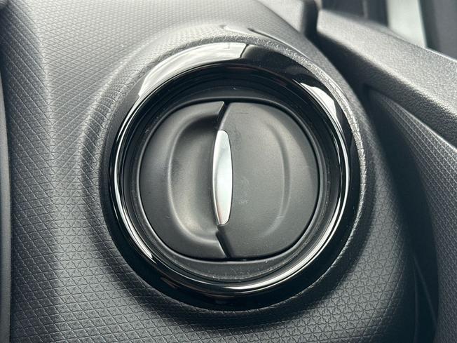 RENAULT Clio Photo 52
