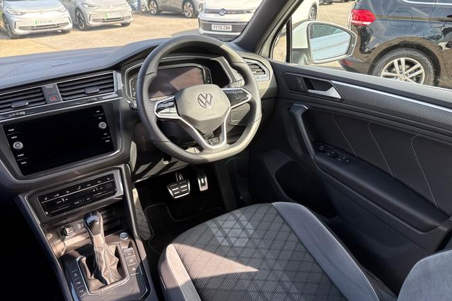 VOLKSWAGEN Tiguan Photo 34