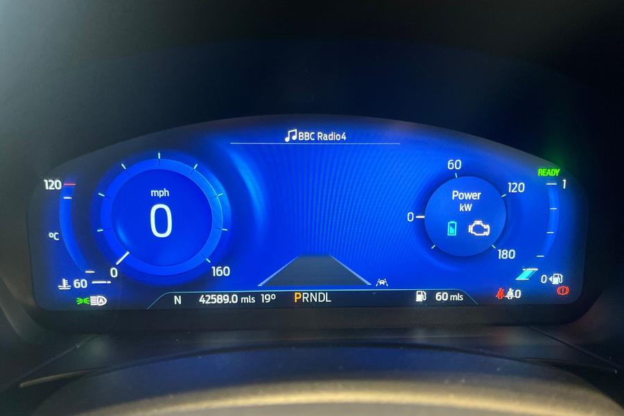 Ford KUGA Photo autoimg-972c691f68d7ebe2700435b941d7132add163d01.jpg