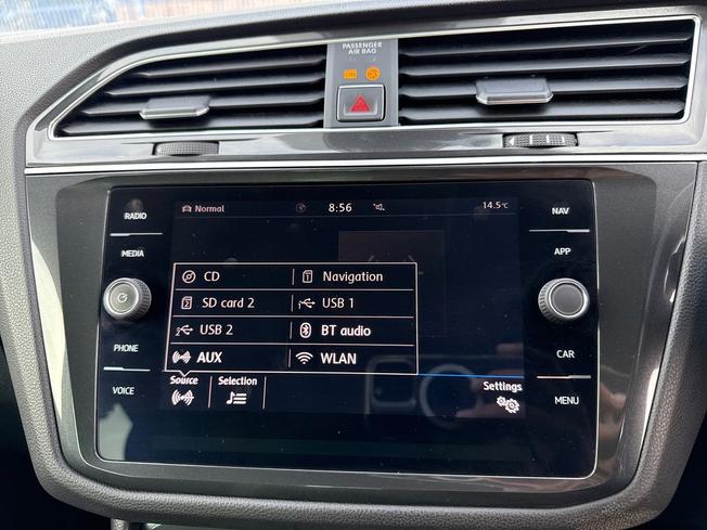 VOLKSWAGEN Tiguan Photo 36
