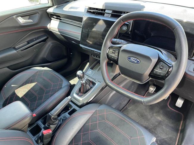 FORD Puma Photo 6