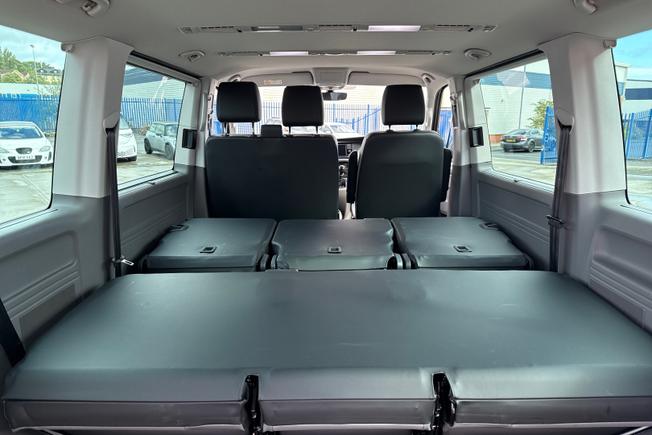 Volkswagen Transporter Shuttle Photo 47