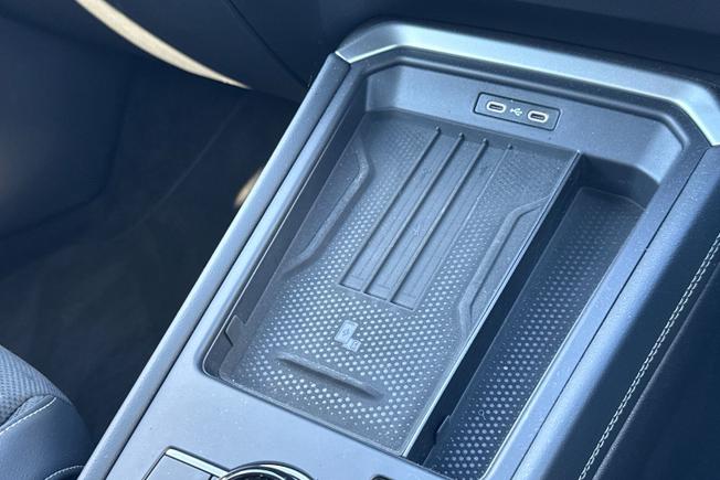 VOLKSWAGEN T-Roc Photo 27