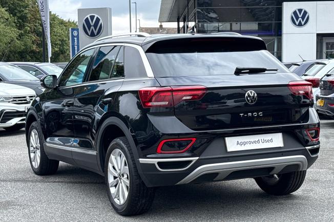 Volkswagen T-Roc Photo 35