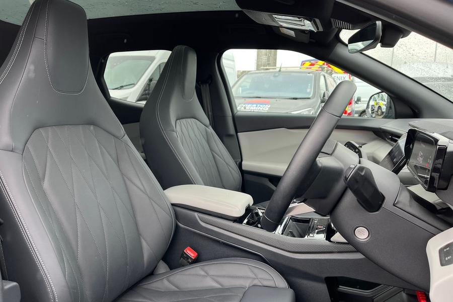 Ford Explorer Photo autoimg-97382861c1f60d4856c8bc758fe175c7670dafb0.jpg