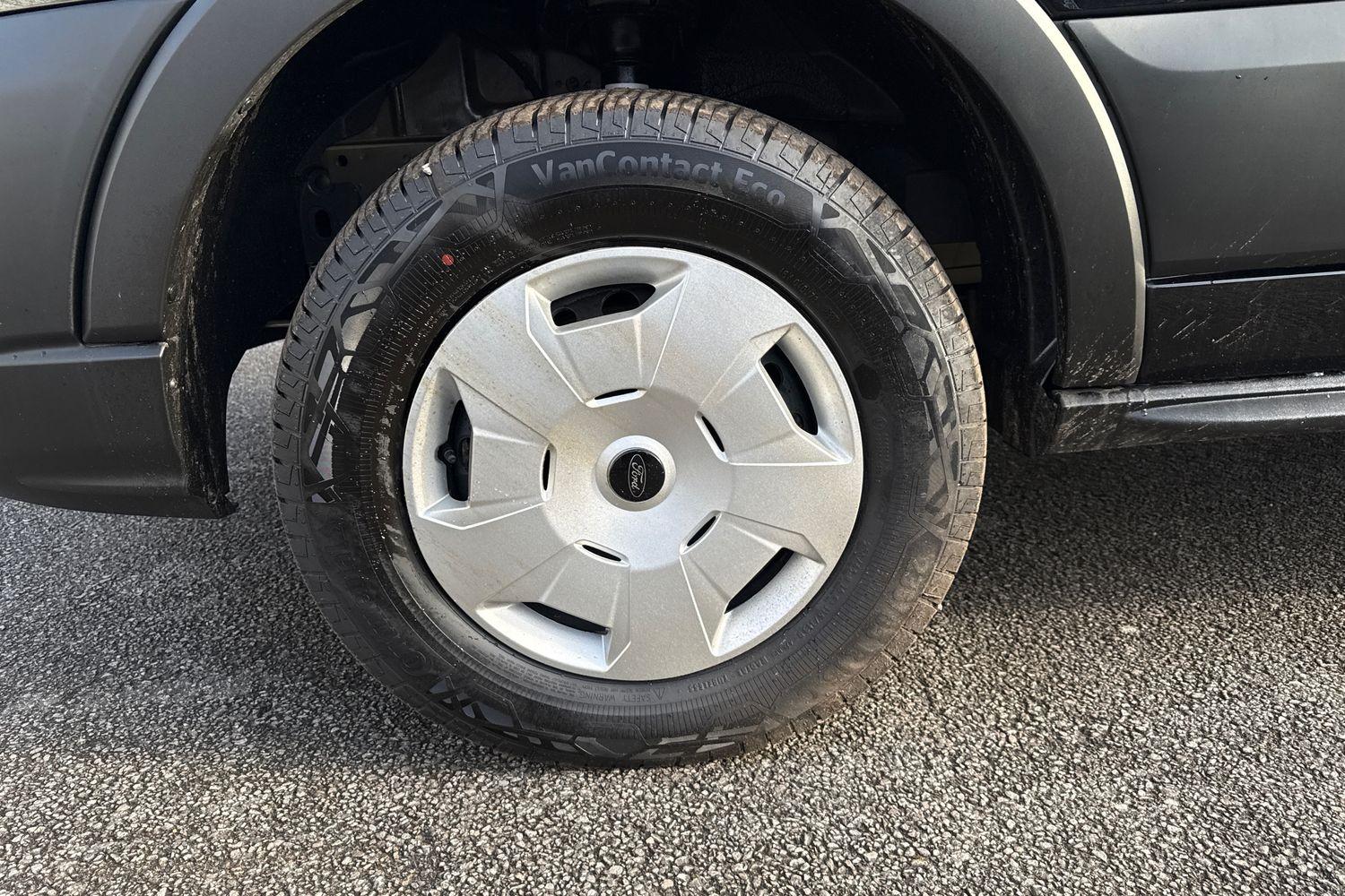 Ford E-TRANSIT Photo 7